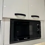 Spacious 1 Bedroom Flat In Foinikoudes! アパート *