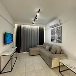アパート Spacious 1 Bedroom Flat In Foinikoudes! ラルナカ