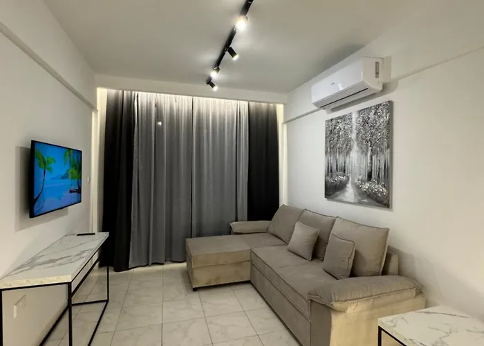 Διαμέρισμα Spacious 1 Bedroom Flat In Foinikoudes! Λάρνακα