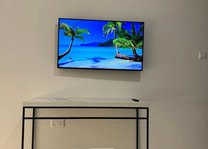 Spacious 1 Bedroom Flat In Foinikoudes! Διαμέρισμα