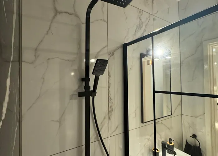 Apartment Spacious 1 Bedroom Flat In Foinikoudes! *