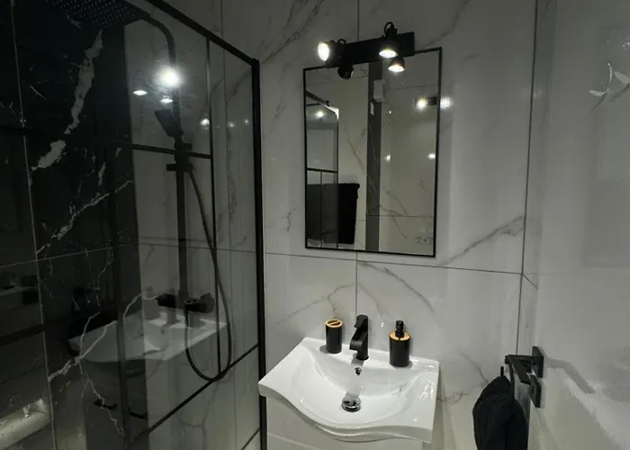 Lejlighed Spacious 1 Bedroom Flat In Foinikoudes! *